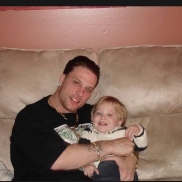 Meet your Posher, Russell - Picture 4 of 12